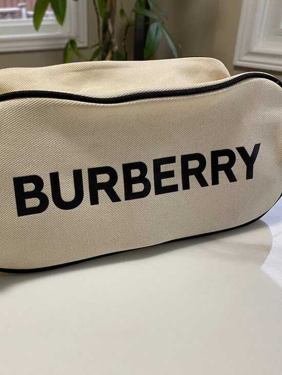 Burberry Travel Pouch or Markup Bag - Picture 2 of 7